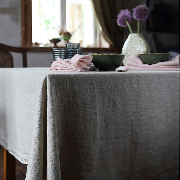 linen tablecloth - LinenMe